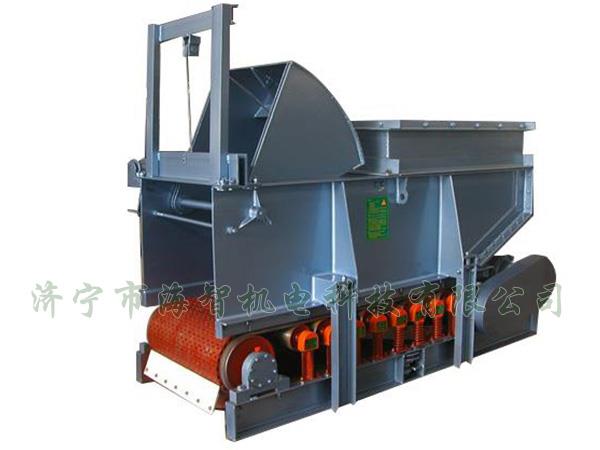 用手動、電動、液動或氣動驅(qū)動齒輪帶動弧型齒條來開啟或關(guān)閉扇型閘門